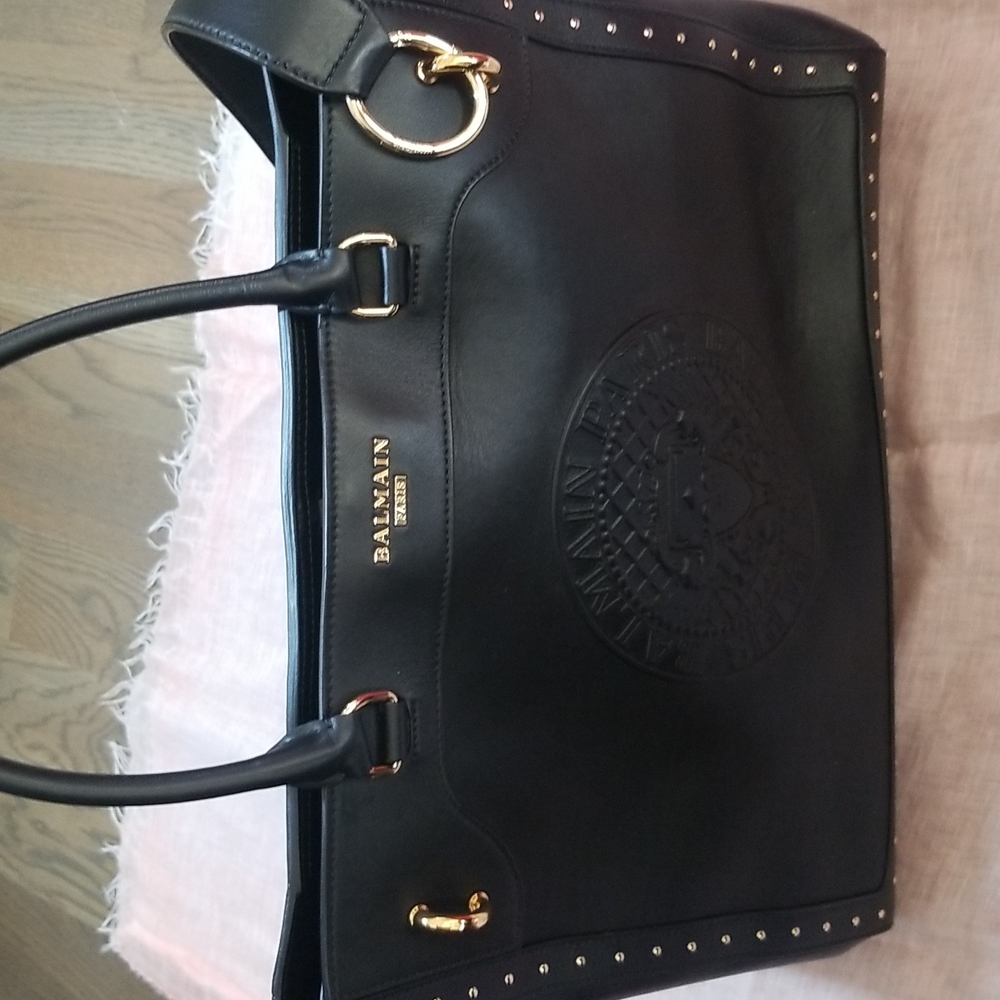 MINT CONDITION Balmain Smooth Leather Tote Bag with embossed logo